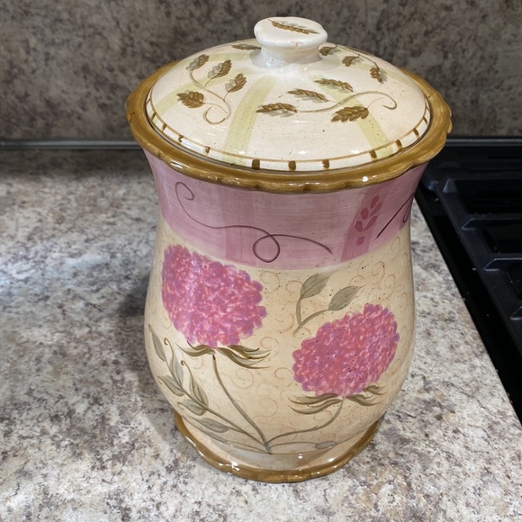Gorgeous spring cookie jar canister hydrangea - Picture 4 of 6